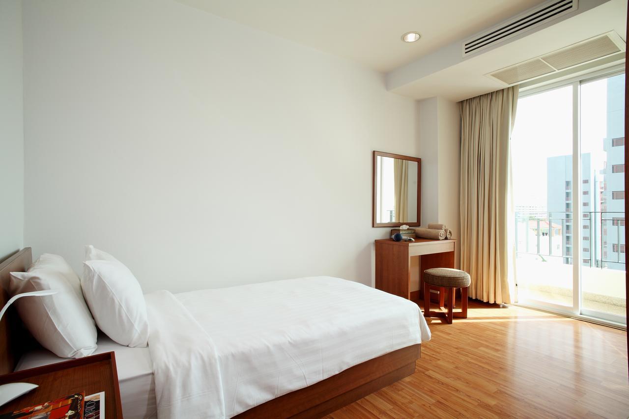 Patio Bts Sanam Pao Aparthotel 4*