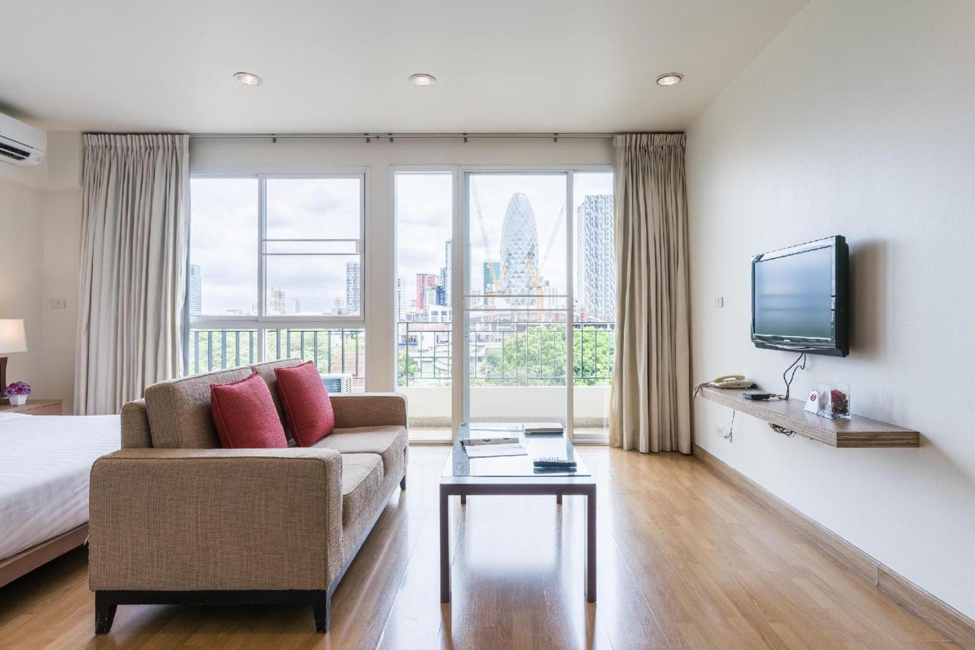 Patio Bts Sanam Pao Aparthotel 4*