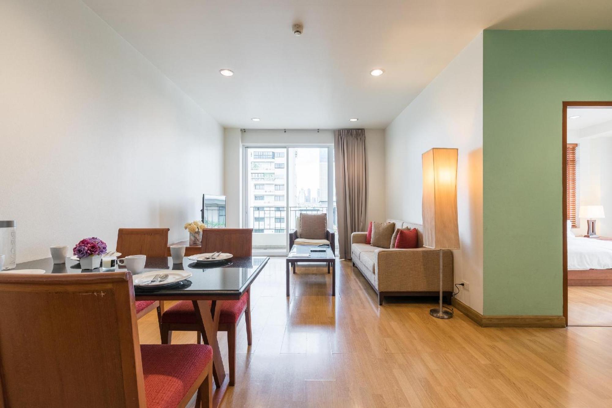Aparthotel Patio Bts Sanam Pao Bangkok