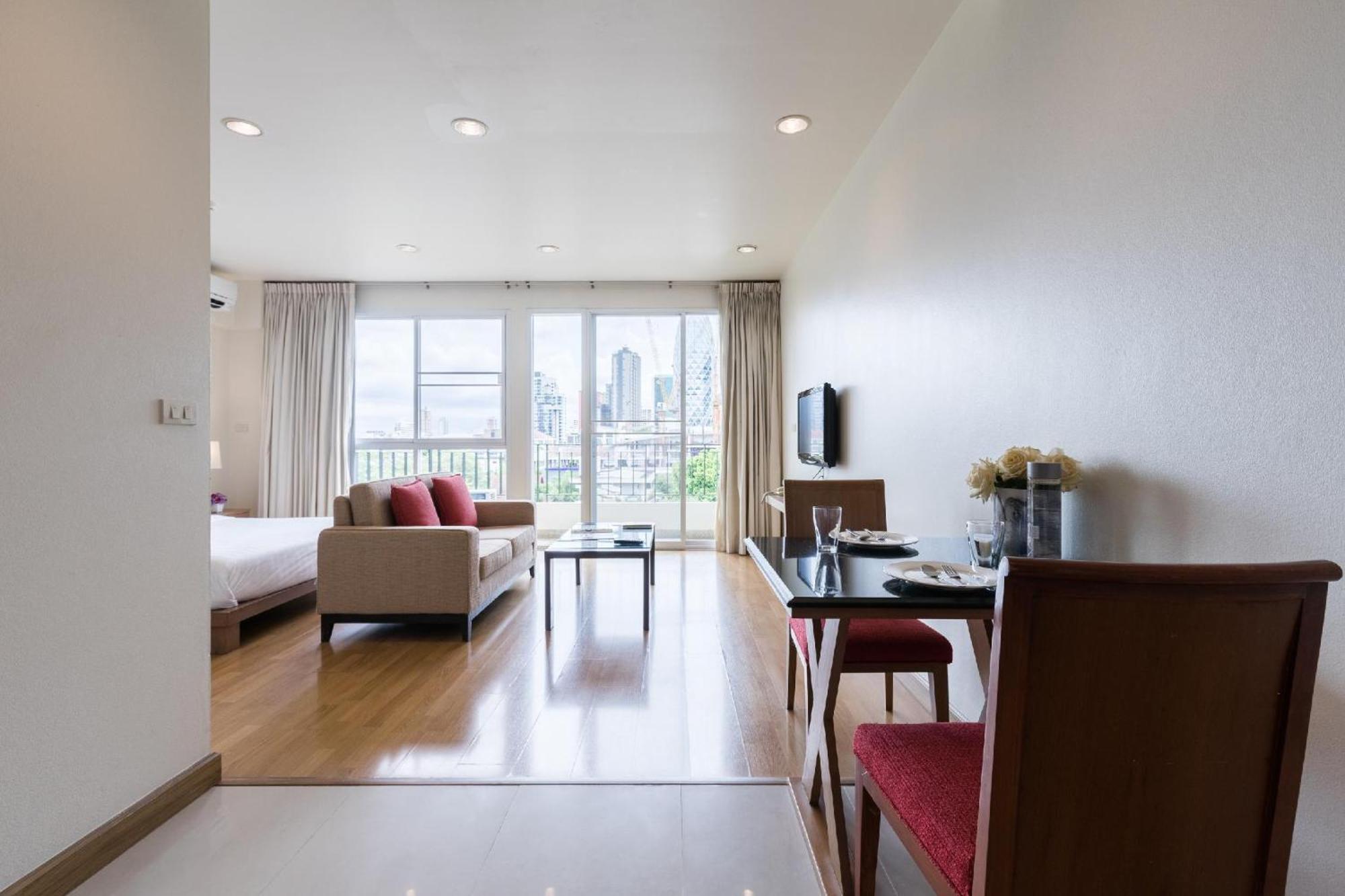 Aparthotel Patio Bts Sanam Pao